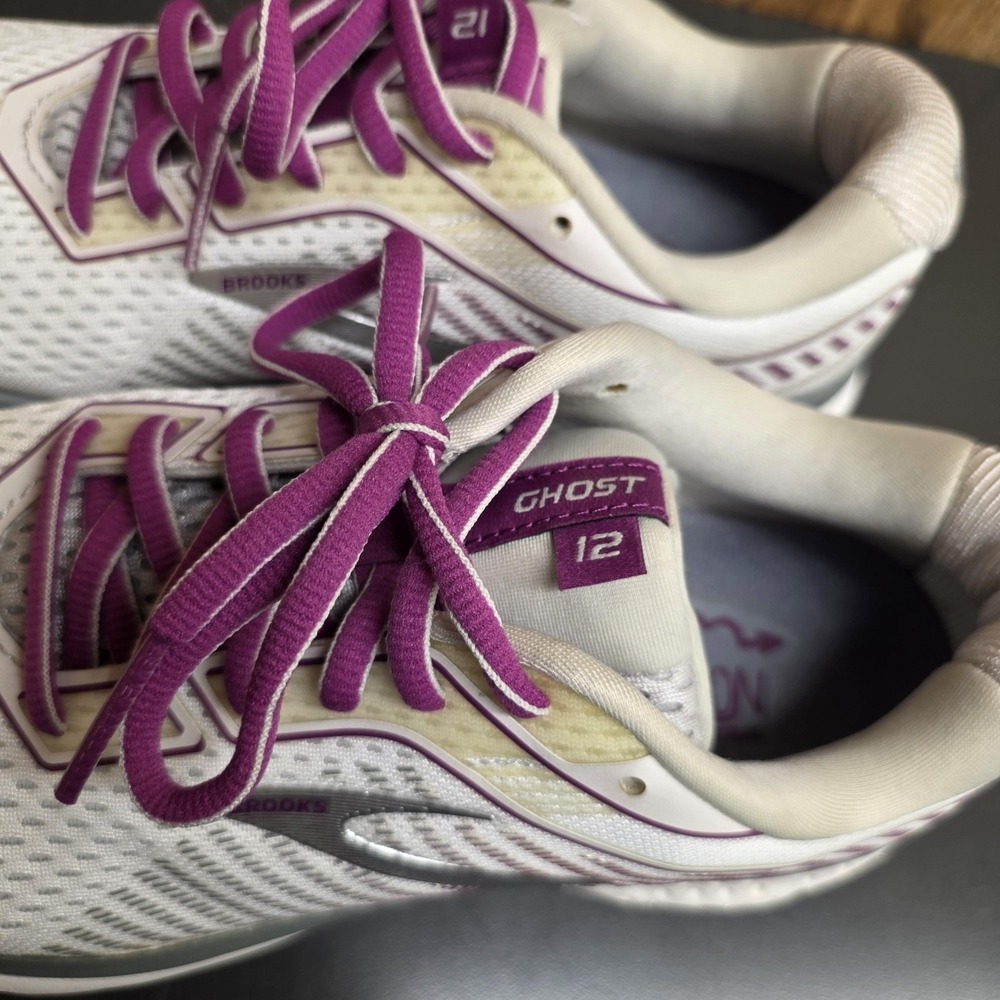Brooks Ghost 12 Shoes Womens Size 7 White Purple Running Sneakers Cushion - Picture 9 of 10